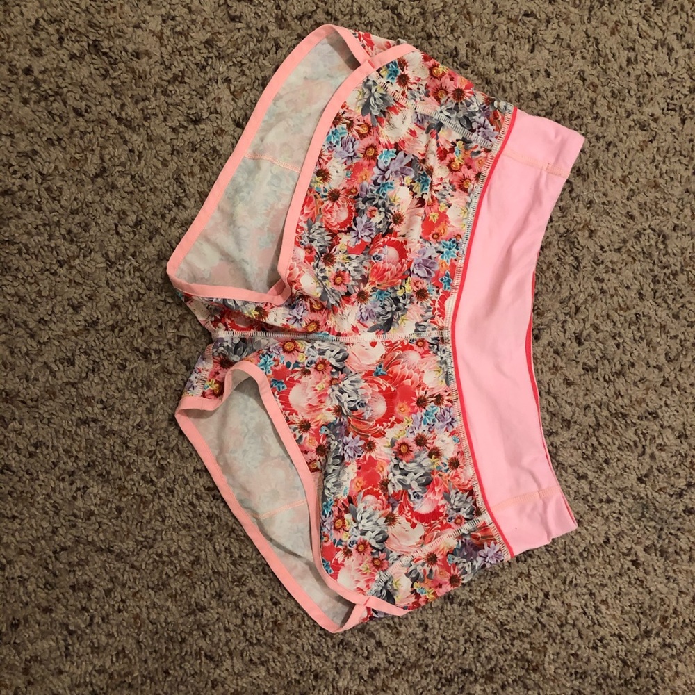 Lululemon Speed Up Short 2.5